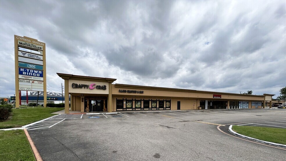 More Photos Of 211-265 W FM-1960, Houston Unknown For Lease
