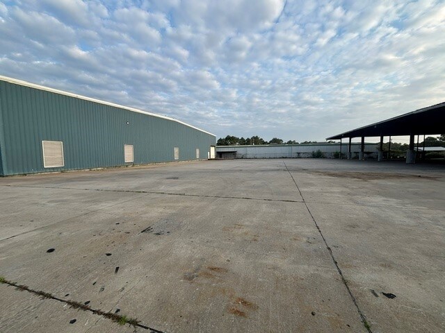 More Photos Of 1079 Woodleys Way, Columbia Warehouse For Lease