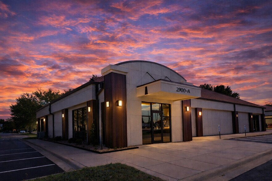 Primary Photo Of 2900 S National Ave, Springfield Medical For Lease