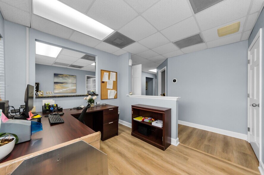 More Photos Of 2625 Keystone Rd, Tarpon Springs Office For Sale