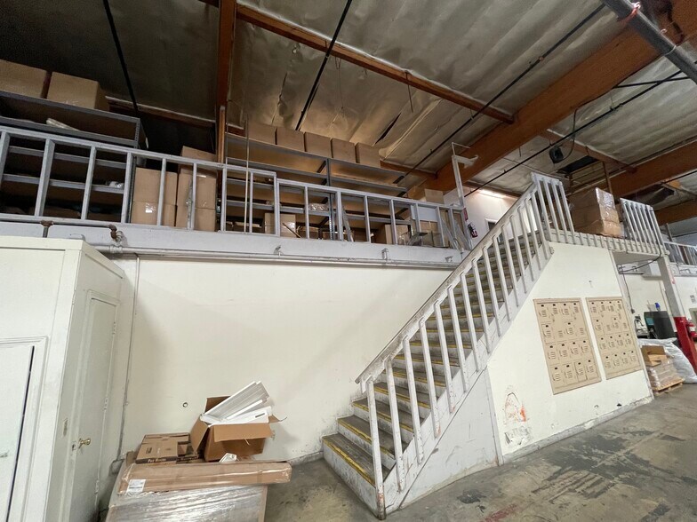 More Photos Of 444 Athol St, San Bernardino Warehouse For Sale