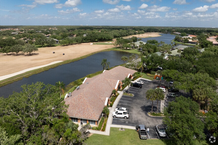 More Photos Of 11940 Fairway Lakes Dr, Fort Myers General Retail For Sale