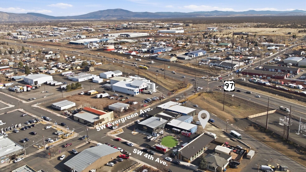 More Photos Of 544 SW 4th St, Redmond Office For Sale