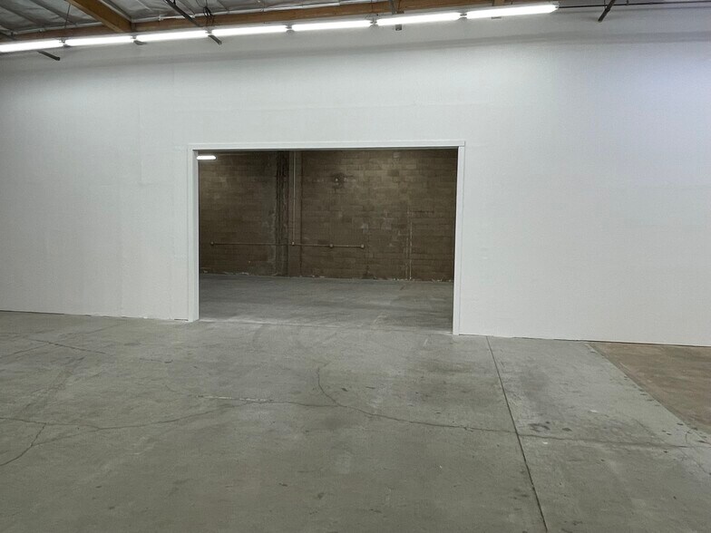 More Photos Of 12112-12126 Sherman Way, North Hollywood Unknown For Lease