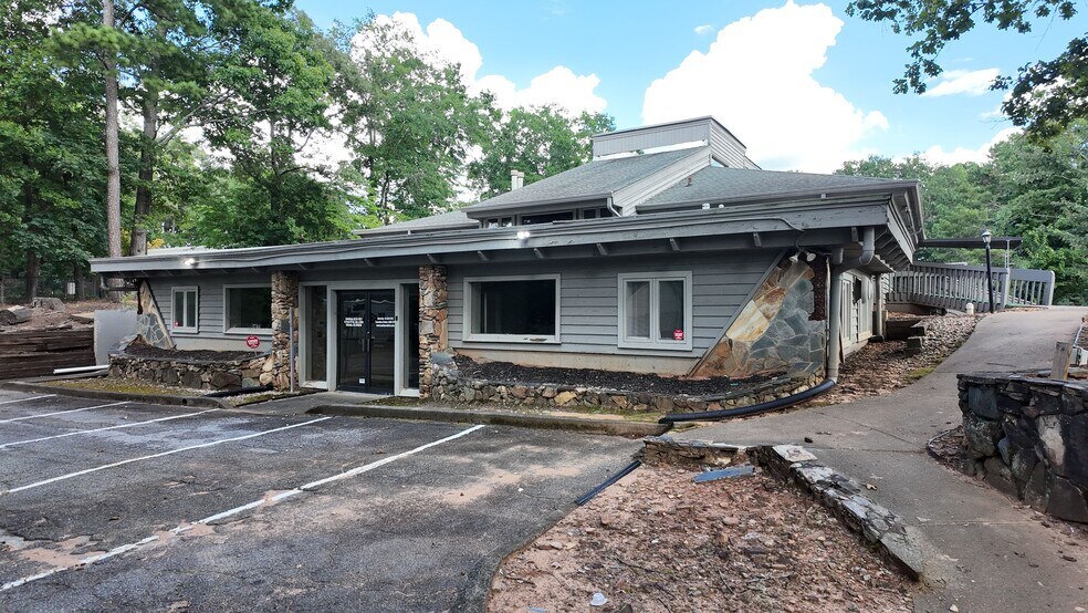More Photos Of 1977 N Park Pl SE, Atlanta Medical For Lease