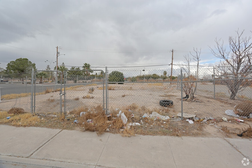 More Photos Of 510 Oxford Ave, North Las Vegas Land For Sale