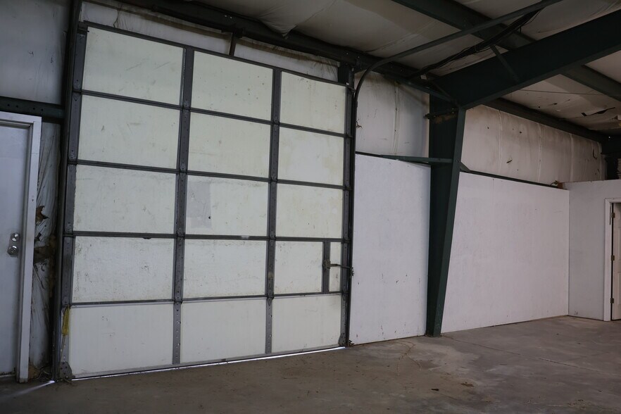 More Photos Of 1192 S Business Route 5, Camdenton Industrial For Sale