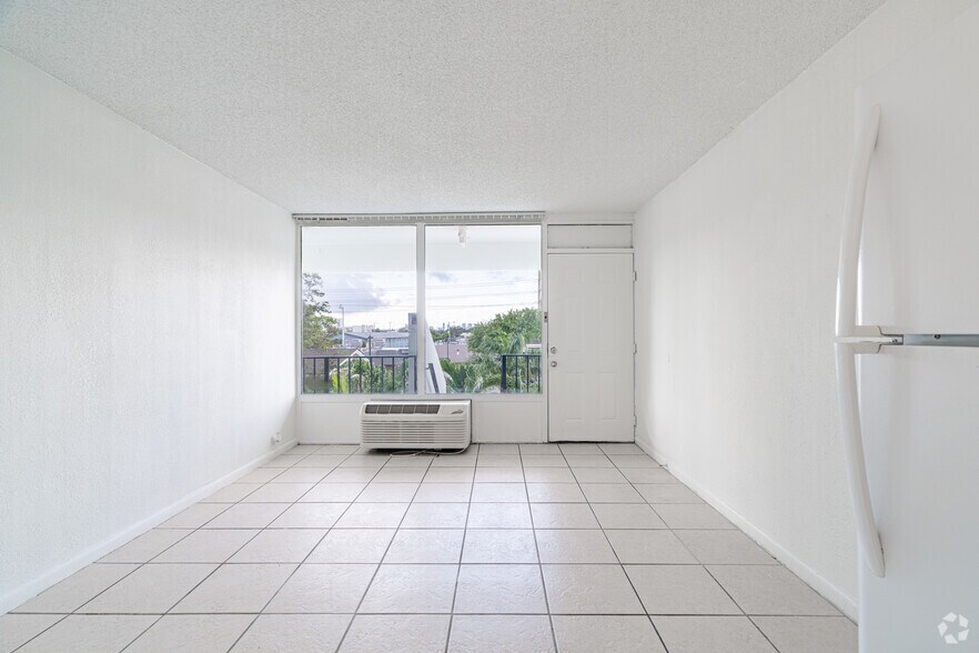 More Photos Of 3870 N Andrews Ave, Oakland Park Apartments For Sale