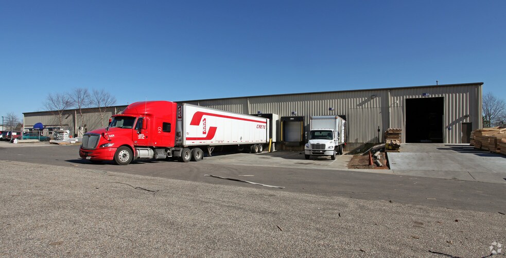 More Photos Of 205 S Rogers Ln, Raleigh Warehouse For Lease