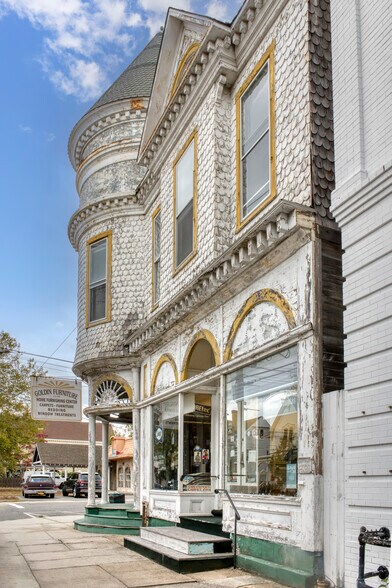 More Photos Of 434 Main St, Greenport Storefront Retail Office For Sale