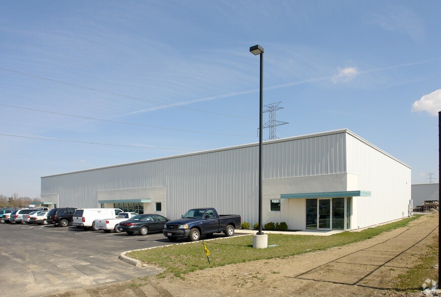Primary Photo Of 7637 B Commerce Pl, Plain City Warehouse For Lease