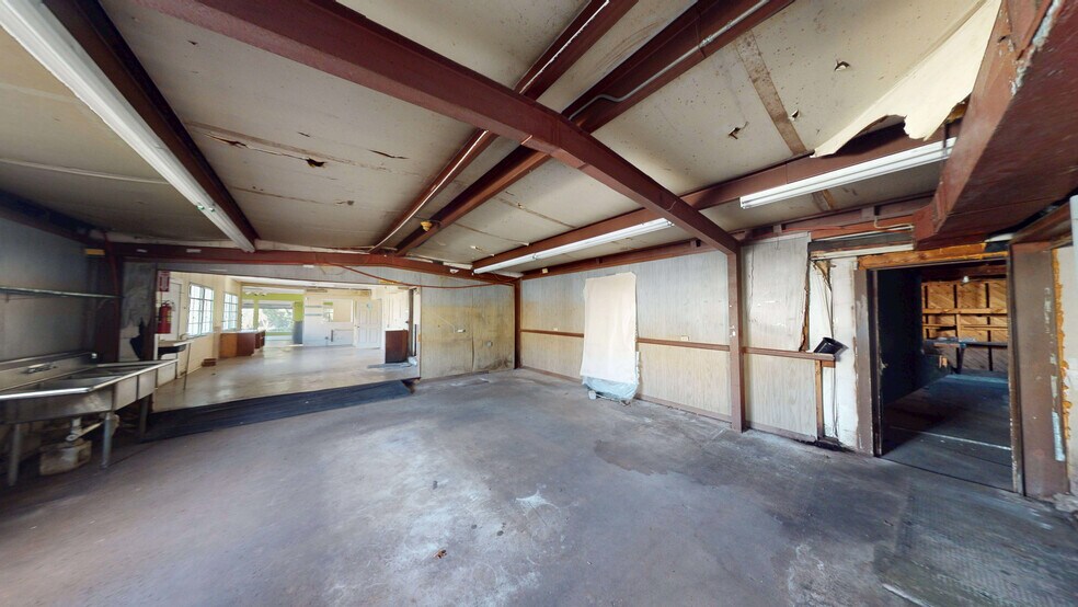 More Photos Of 2242 Park Rd, Charlotte Freestanding For Sale