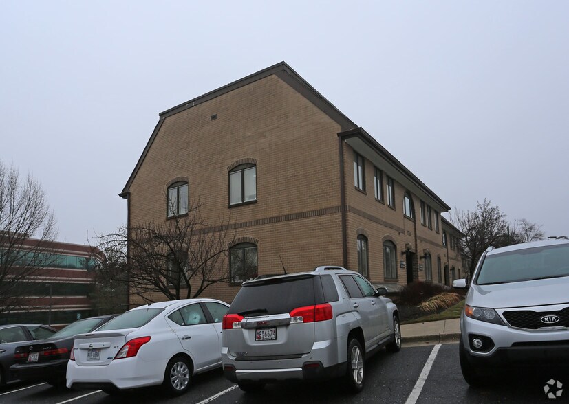 More Photos Of 7329-7351 Hanover Pky, Greenbelt Office For Lease