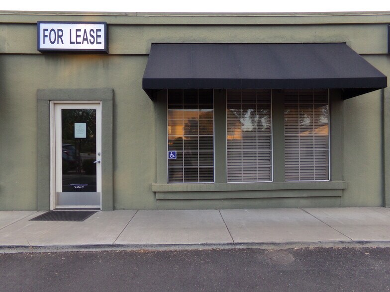 More Photos Of 9792 Highway 99, Live Oak Storefront Retail Office For Lease