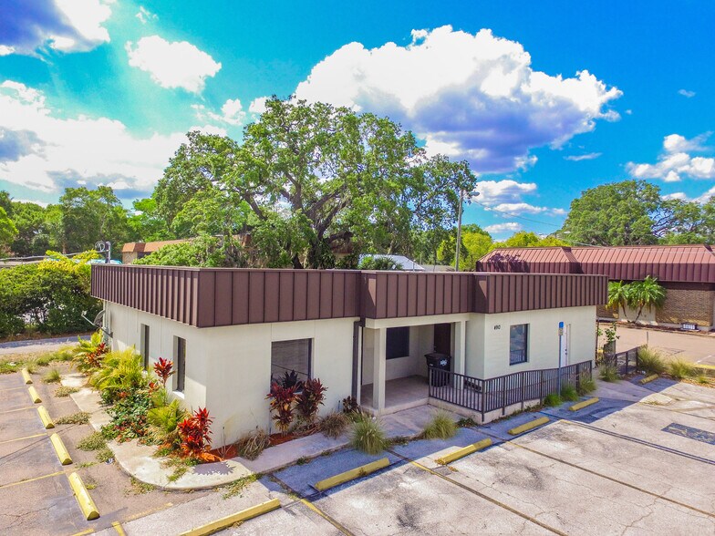 Primary Photo Of 4910 N Armenia Ave, Tampa Drugstore For Lease