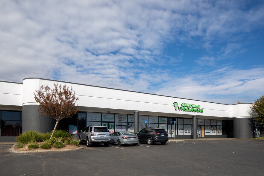 More Photos Of 6412 Tupelo Dr, Citrus Heights General Retail For Lease