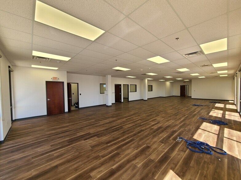 More Photos Of 6970 W Patrick Ln, Las Vegas Medical For Sale