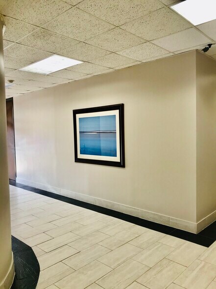 More Photos Of 3315 Burke Rd, Pasadena Medical For Lease