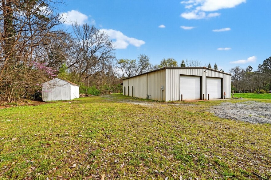 More Photos Of 420 Shoffner St, Graham Industrial For Sale