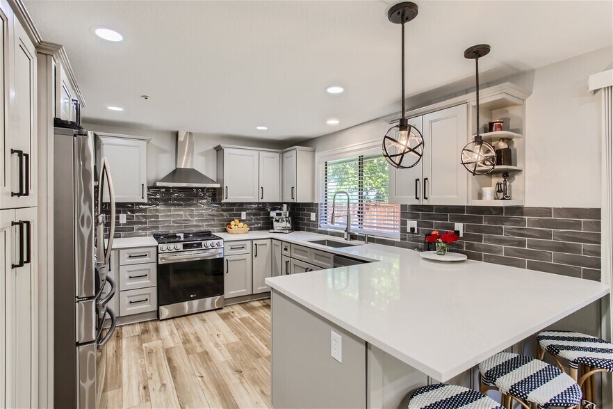 More Photos Of 8955 SW Club Meadow Ln, Portland Continuing Care Retirement Community For Sale