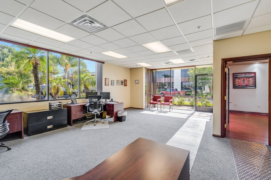 More Photos Of 14291 Commerce Dr, Garden Grove Manufacturing For Sale