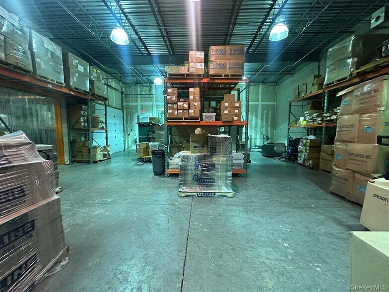 More Photos Of 560 Bradley Hill Rd, Blauvelt Warehouse For Sale