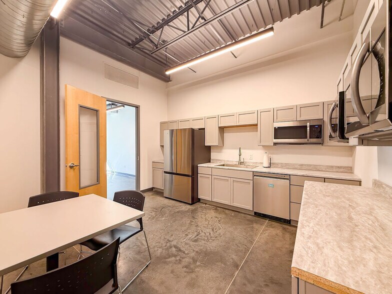 More Photos Of 8989 Weier Rd, Pevely Industrial For Sale