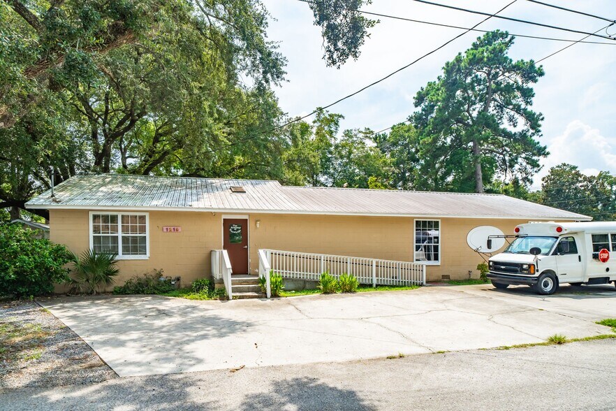 More Photos Of 1215 Hobart Ave, Charleston Office For Sale