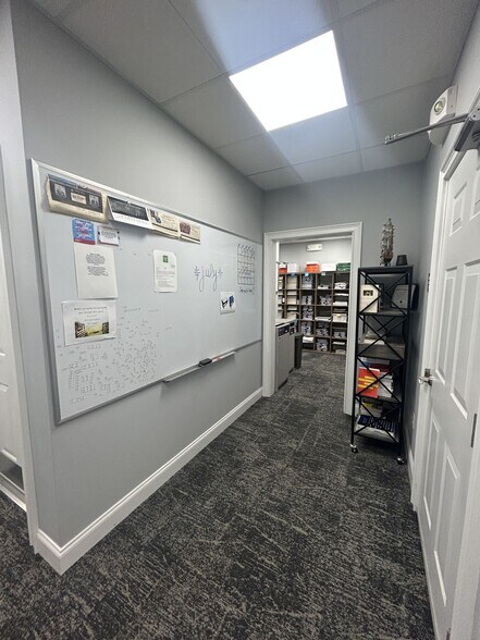 More Photos Of 670 Boston Post Rd, Madison Office For Lease