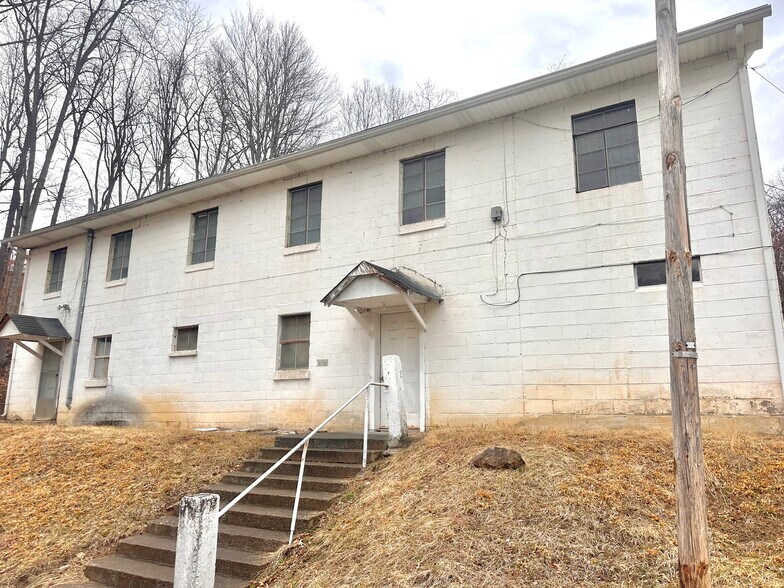 More Photos Of 105 Smith St, Beckley Religious Facility For Sale
