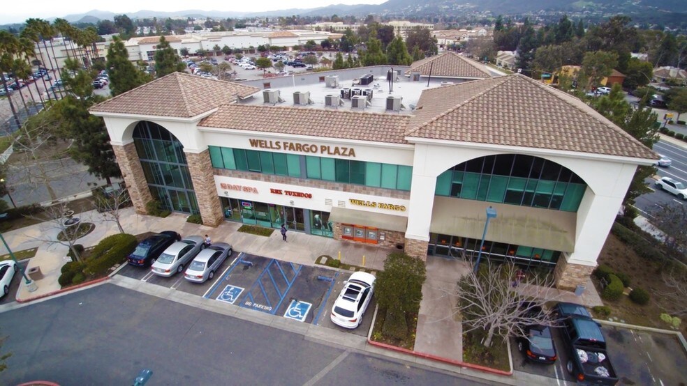 More Photos Of 925 Broadbeck Dr, Thousand Oaks Office For Lease