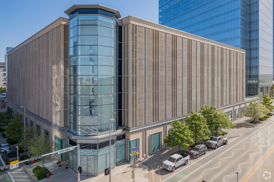 More Photos Of 499 W Sheridan Ave, Oklahoma City Office For Lease