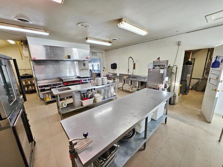 More Photos Of 104-106 Hwy 2 SW, Rugby Restaurant For Sale