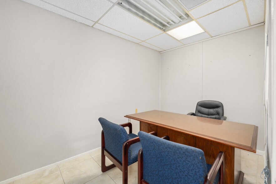 More Photos Of 2054 Park St, Jacksonville Medical For Lease