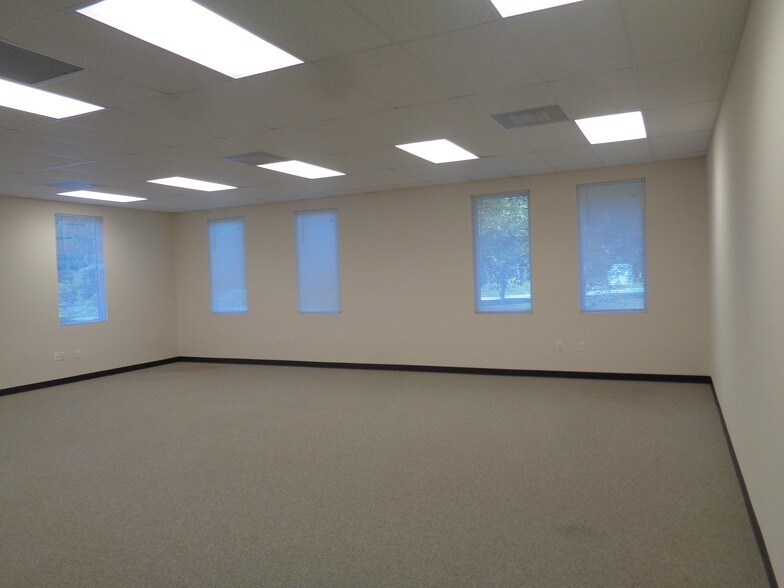 More Photos Of 12411-12433 NW 35th St, Coral Springs Office For Lease