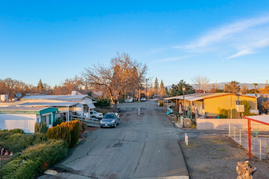 More Photos Of 5495 5th St, Kelseyville Manufactured Housing Mobile Home Park For Sale