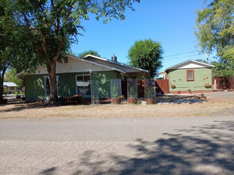 More Photos Of 1400 W 11th St, Alturas Specialty For Sale