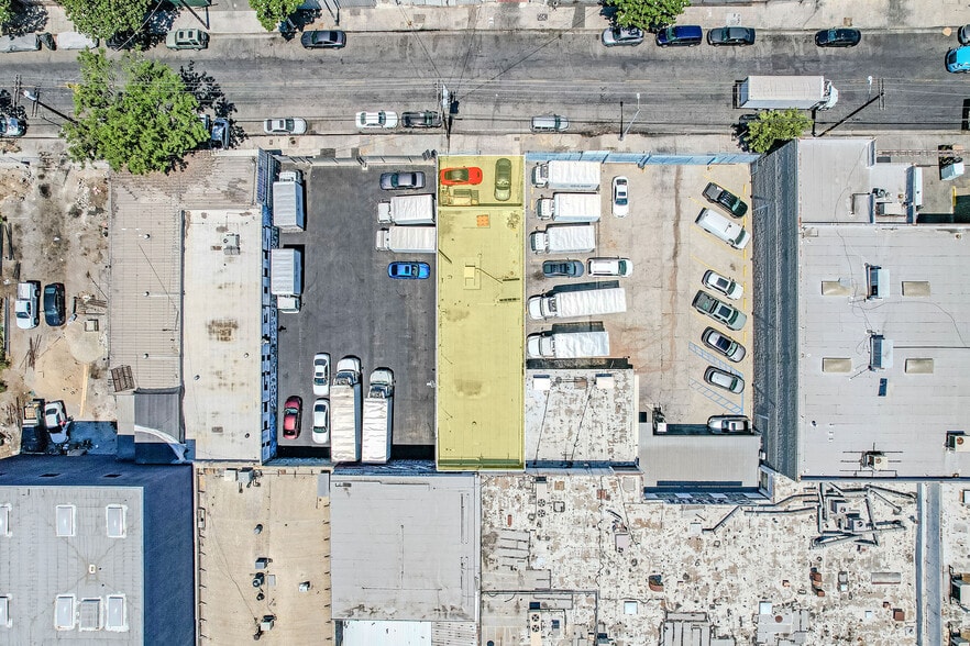 More Photos Of 534 Stanford, Los Angeles Warehouse For Sale