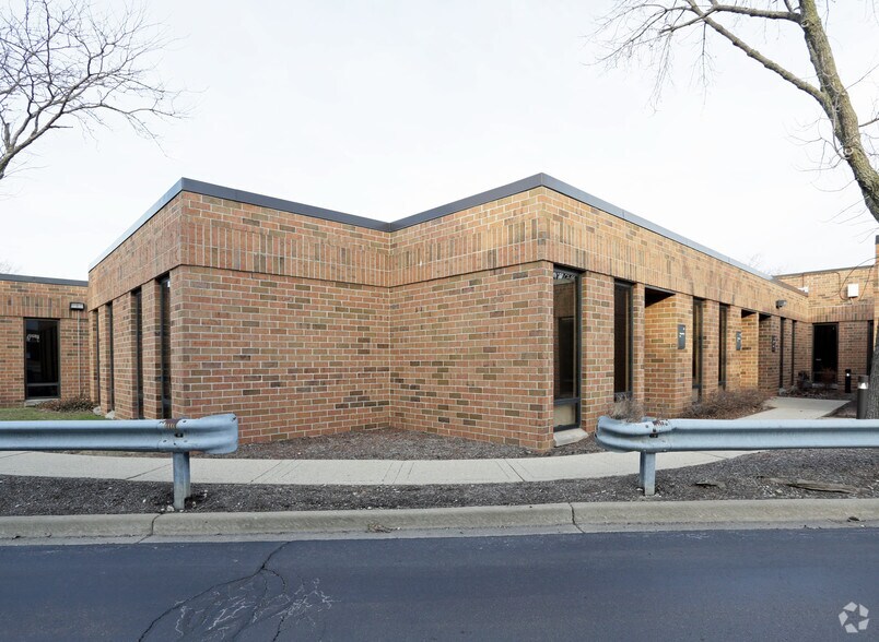 More Photos Of 205 W Grand Ave, Bensenville Office For Lease