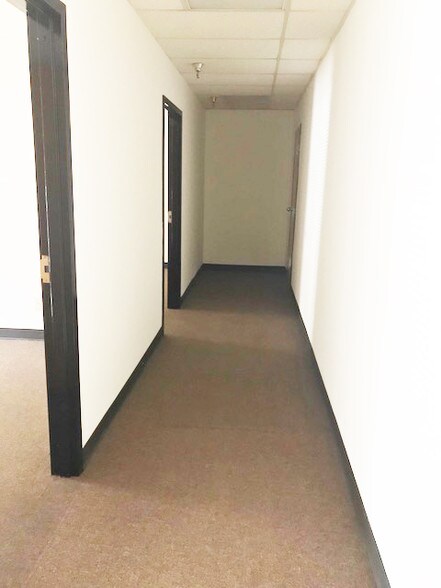 More Photos Of 1649 Sands Pl SE, Marietta Warehouse For Lease