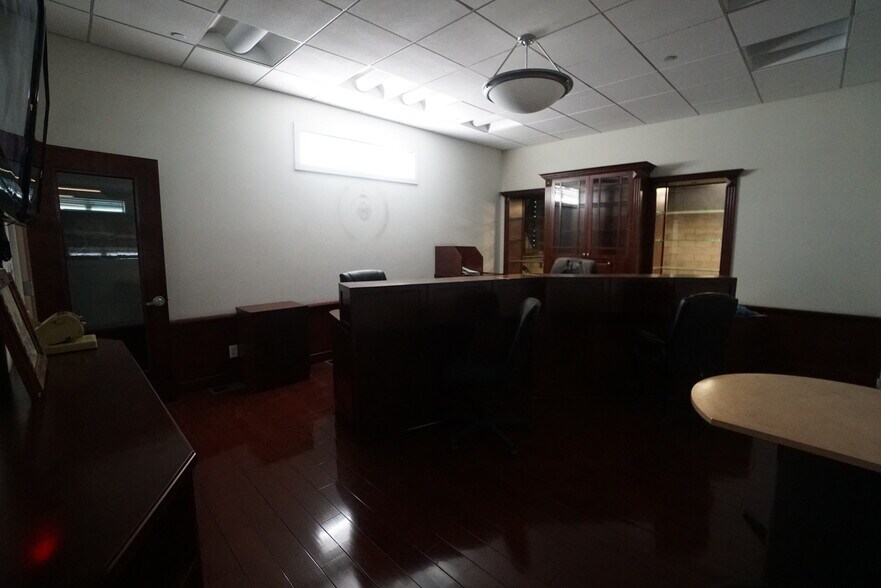 More Photos Of 1785 Jerome Ave, Bronx Daycare Center For Lease