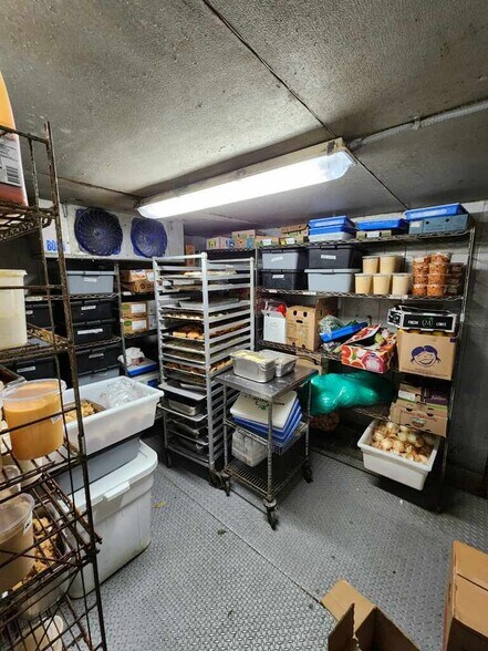 More Photos Of 234 Western Ave, Albany Restaurant For Sale