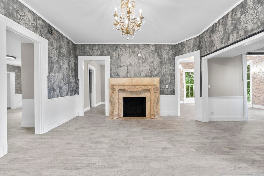 More Photos Of 286 Marlborough St, Portland Storefront Retail Residential For Sale