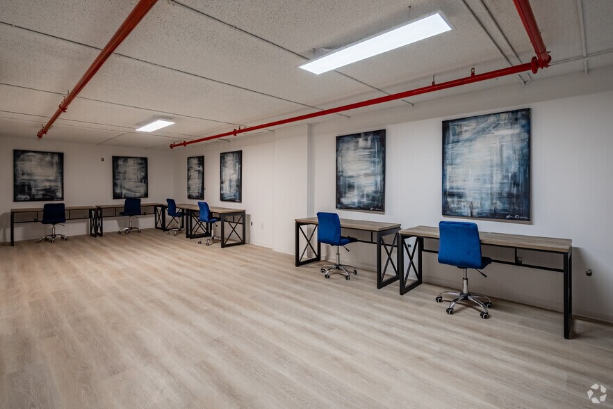 More Photos Of 803 N 2nd St, Clarksville Apartments For Lease