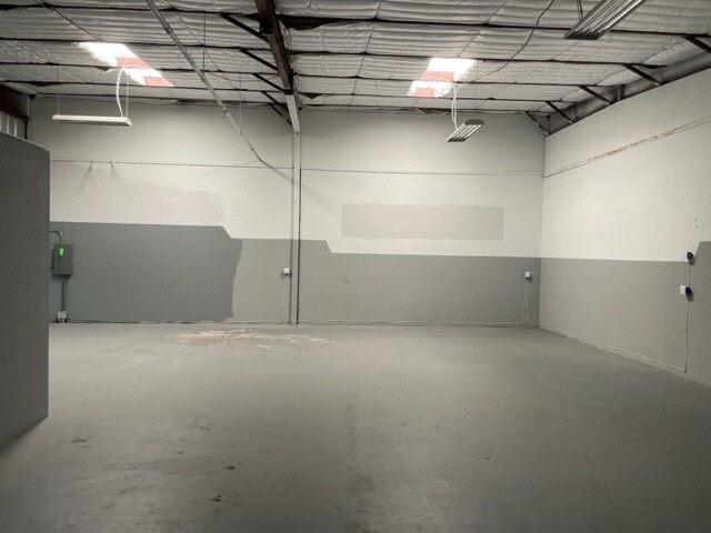 More Photos Of 2423 Greens Rd, Houston Unknown For Lease