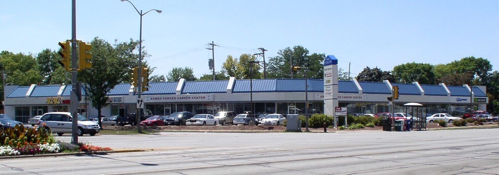 More Photos Of 8329 W Appleton Ave, Milwaukee General Retail For Lease