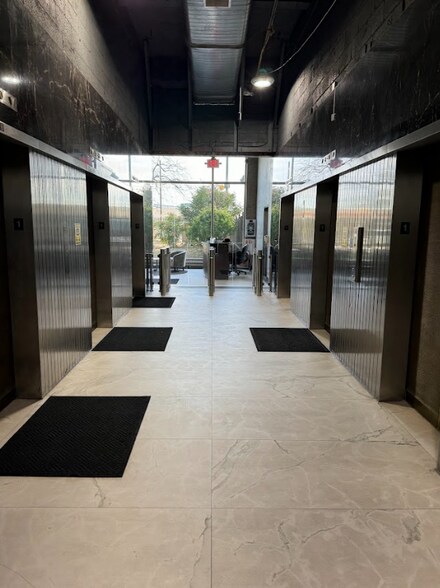 More Photos Of 520 Broad St, Newark Office Residential For Lease