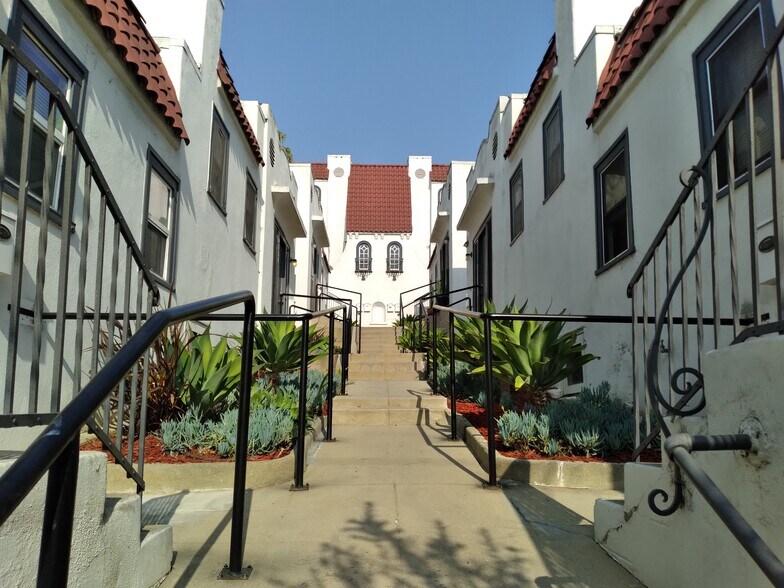 More Photos Of 907-909 Glendale Blvd, Los Angeles Apartments For Sale