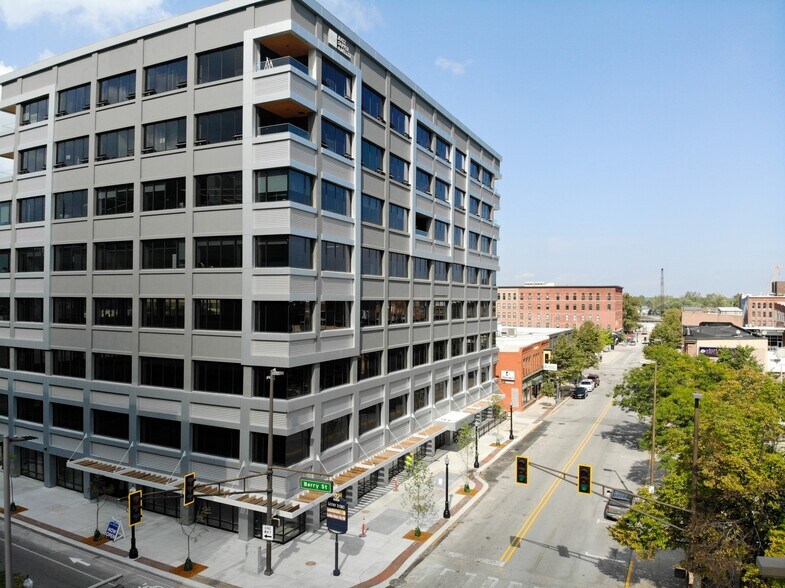 More Photos Of 202 W Berry St, Fort Wayne Office For Lease