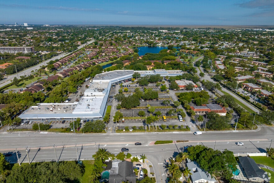 More Photos Of 4505-4599 N Pine Island Rd, Sunrise Unknown For Lease